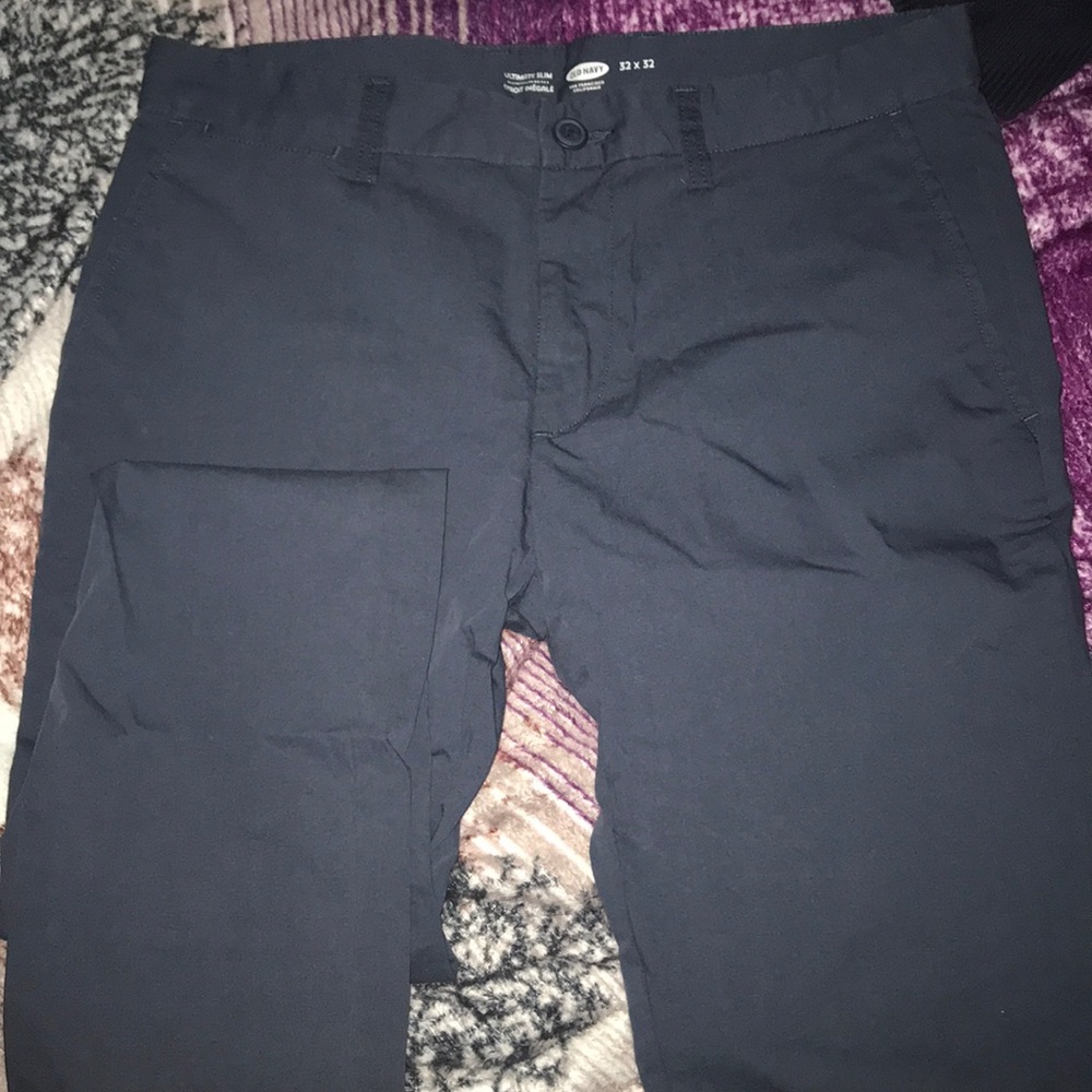Old navy slim navy pants Size 32x32